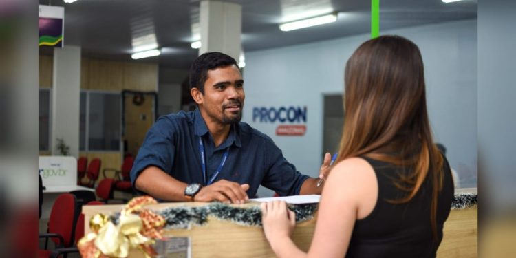 Procon-AM promove Feirão Limpa Nome para renegociar dívidas de consumidores de água e luz