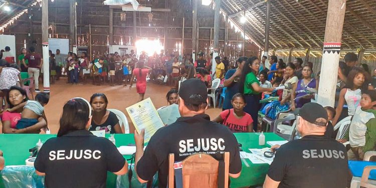 Aos 71 anos, indígena emite certidão de nascimento em aldeia de São Gabriel da Cachoeira