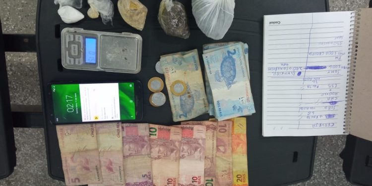 Em ações distintas, PMAM prende três pessoas por tráfico de drogas nas zonas norte e leste de Manaus