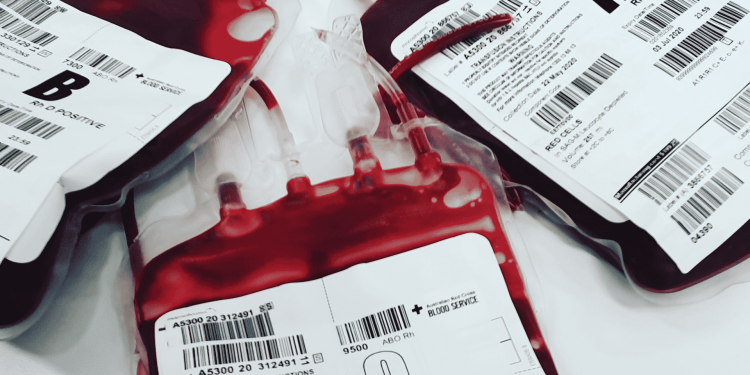 Hemoam recomenda agendamento para doadores do tipo A+ e B+ para evitar desperdício de bolsas de sangue