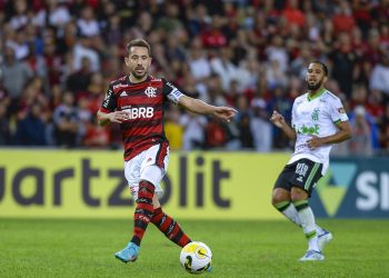 Flamengo decepciona torcida no Maracanã lotado e empata com o lanterna América-MG