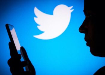 Twitter limita usuários gratuitos de enviar mensagens a desconhecidos