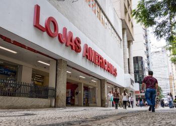 Americanas realiza demissão de 1,4 mil funcionários como parte de reestruturação