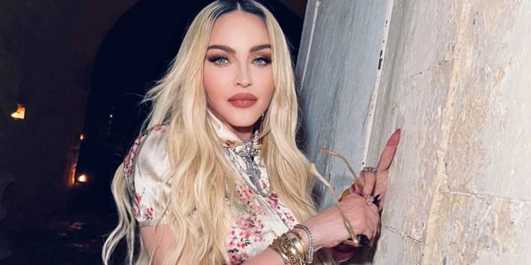 Madonna expressa gratidão ao amor da família após se recuperar de infecção grave