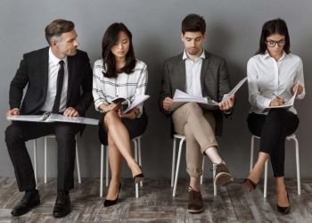 Como se vestir adequadamente para uma entrevista de emprego?