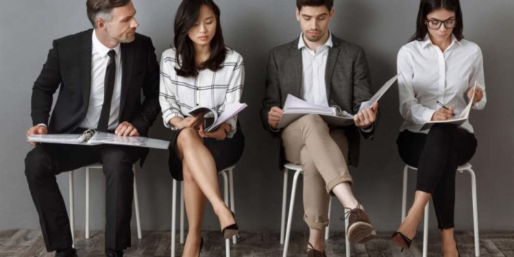 Como se vestir adequadamente para uma entrevista de emprego?