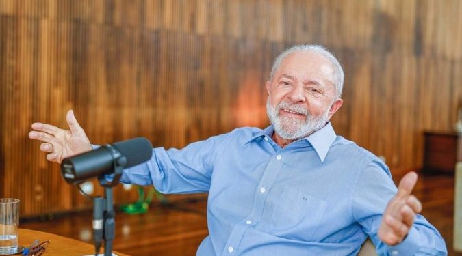 Lula afirma ter iniciado inclusão dos pobres no Orçamento e dos ricos no Imposto de Renda