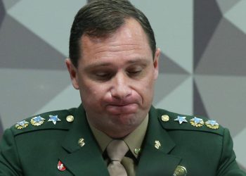 Descobertas Revelam que Mauro Cid Realizou Vendas de Jóias nos EUA