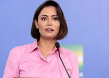 Michelle zomba de questionamentos sobre joias e anuncia lançamento de ‘Mijoias’