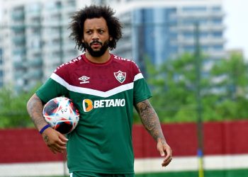 Conmebol Mantém Suspensão de Três Jogos a Marcelo, do Fluminense, Após Expulsão em jogo na Argentina
