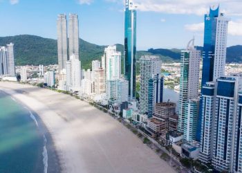 Balneário Camboriú lidera ranking de preços por metro quadrado de imóvel residencial no Brasil
