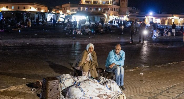 Terremoto no Marrocos deixa mais de mil mortos, incluindo centenas em estado crítico
