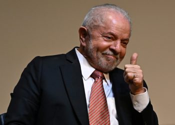Presidente Lula Reduz Agenda e se Prepara para Cirurgia no Quadril