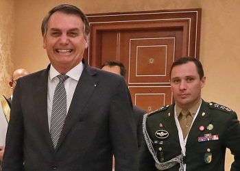 Tenente-coronel Mauro Cid confessa entrega de dinheiro de venda de relógios de luxo a Bolsonaro