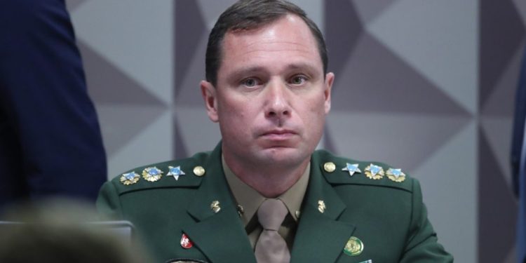 Tenente-coronel Mauro Cid Confirma que Joias Recebidas por Bolsonaro eram de “Interesse Público”