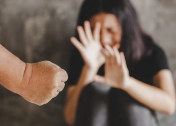 Lei sancionada por Lula concede auxílio-aluguel a mulheres vítimas de violência doméstica