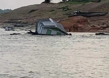 Deslizamento de terra destrói comunidade no Amazonas e 40 casas, deixando uma criança morta e várias pessoas feridas