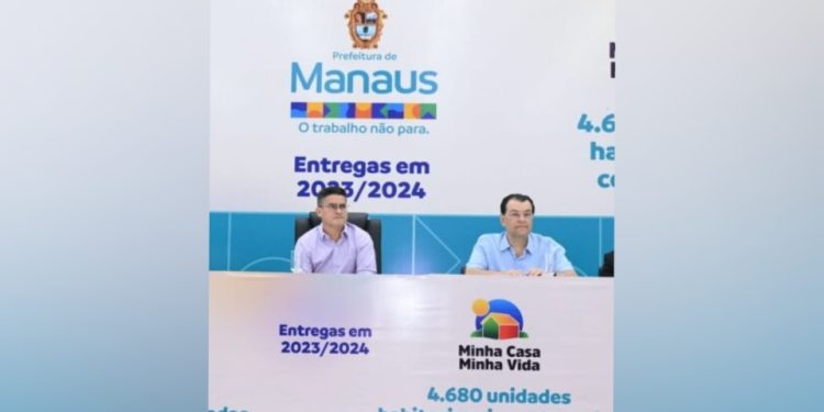 Prefeito de Manaus lançou novo programa habitacional ao lado de Eduardo  Braga