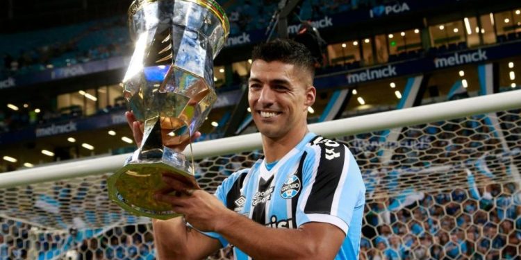 Grêmio busca reforço de peso para substituir Luis Suárez em 2024