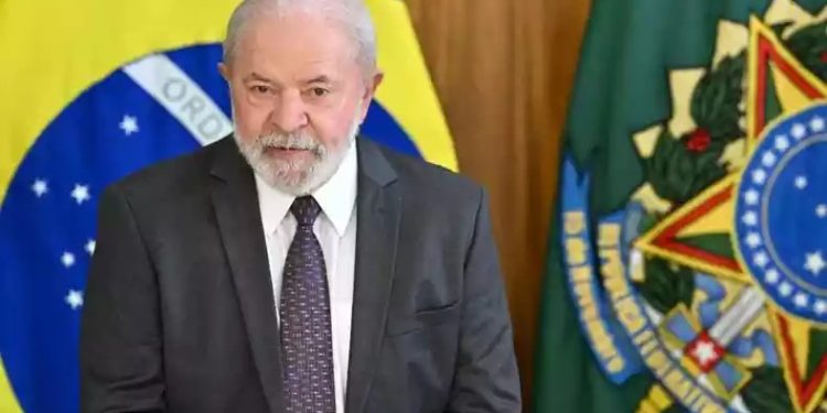 Lula mantém aprovação de 38% após 11 meses de mandato, aponta pesquisa Datafolha