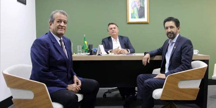 Bolsonaro confirma apoio a Ricardo Nunes na disputa eleitoral de SP, revela Valdemar Costa Neto