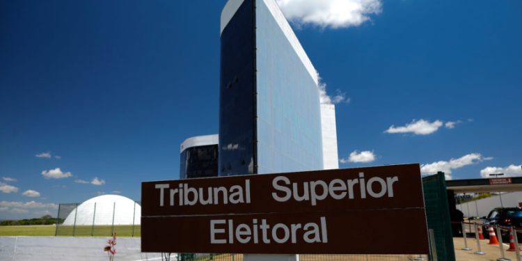 TSE determina que PDT devolva R$ 918 mil aos cofres públicos; partido pretende recorrer