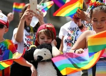 Ação no STF busca anular lei do Amazonas que proíbe presença de crianças em desfiles LGBTQIA+