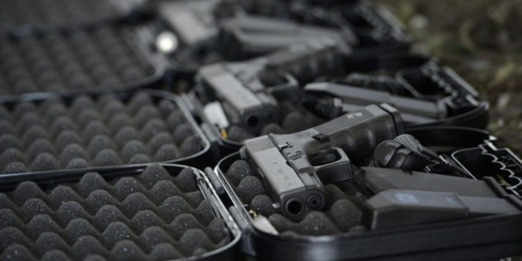 Exército retoma autorização para novos CACs após suspensão por Lula desde janeiro de 2023