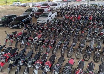 Detran-AM realiza leilão com 200 veículos na segunda-feira