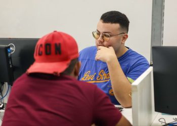 Sine Amazonas divulga 156 vagas de emprego para esta sexta-feira