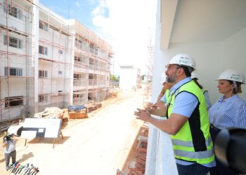 Governador Wilson Lima realiza nova vistoria no Residencial Maués com 84% das obras concluídas pelo Prosamin+