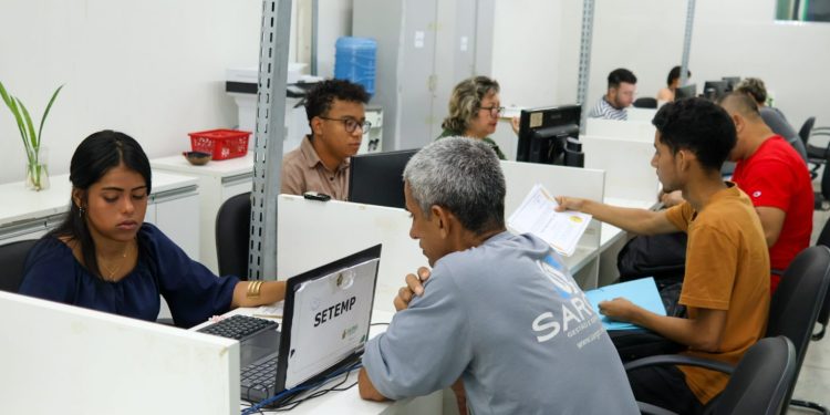 Sine Amazonas divulga 126 vagas de emprego para esta quinta-feira