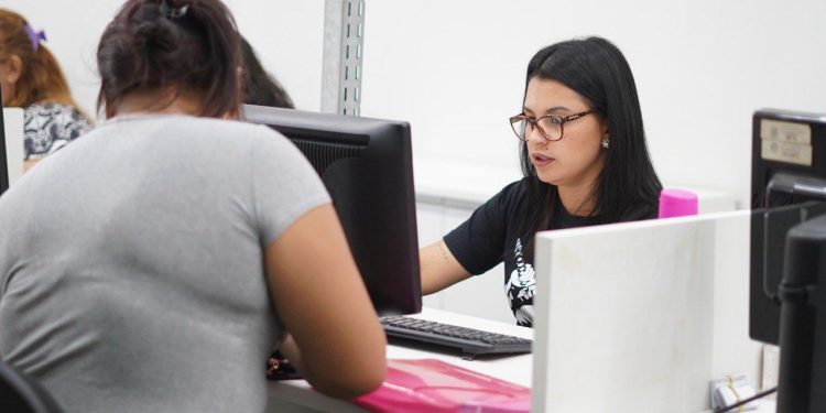 Sine Amazonas divulga 209 vagas de emprego para esta terça-feira