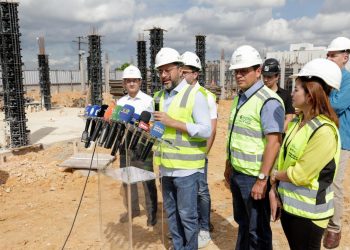 Governador Wilson Lima vistoria obras do Residencial Novo Aleixo, na zona norte de Manaus