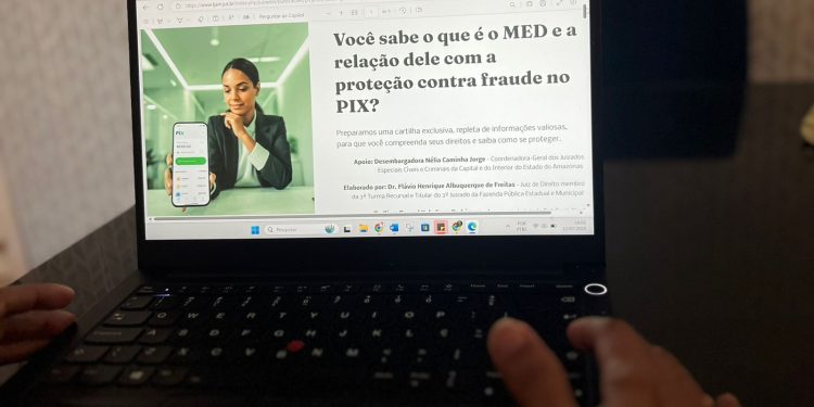 Juiz Flávio Albuquerque lança 3º Guia do Consumidor com foco em golpes via Pix e orientações sobre recuperação de valores