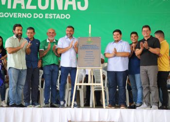 Governador Wilson Lima inaugura iluminação pública em LED e anuncia obras em Itapiranga