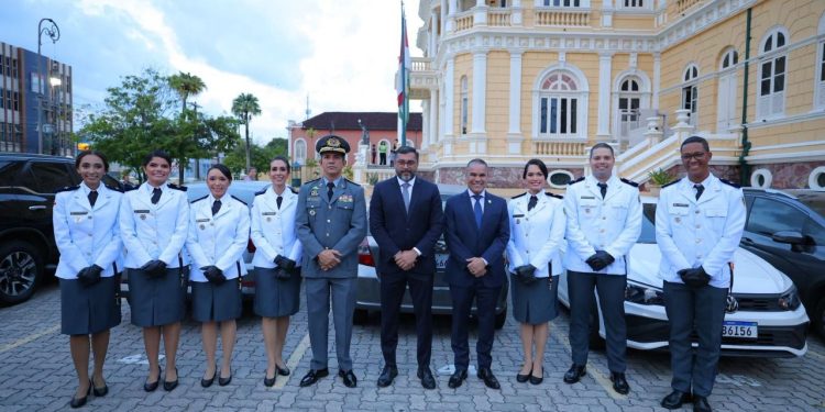 Durante formatura, governador Wilson Lima destaca importância de novos oficiais de saúde para a Polícia Militar