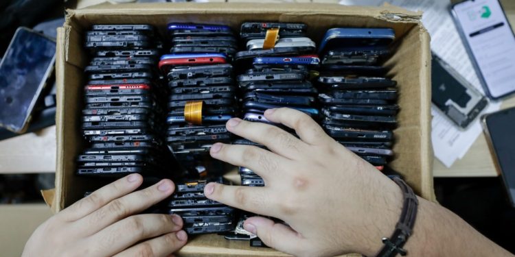 RecuperaFone: Governo do Amazonas lança novo edital para restituição de celulares