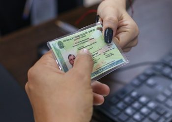 Governo do Amazonas realiza Mutirão da Cidadania com emissão da Carteira de Identidade Nacional