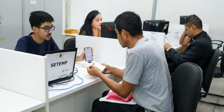 Sine Amazonas divulga 96 vagas de emprego para esta quinta-feira