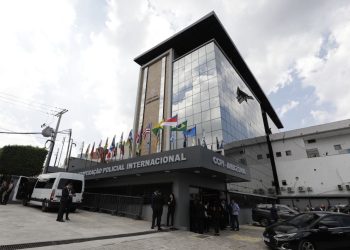 Governo do Amazonas reforça integração no combate ao crime transnacional no CCPI Amazônia