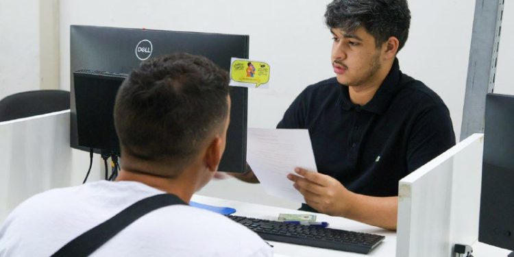Sine Amazonas divulga 135 vagas de emprego para esta quinta-feira