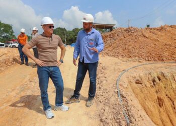 Prefeito David Almeida destaca avanço das obras do parque Encontro das Águas Rosa Almeida, consolidando-se como um dos maiores cartões-postais da cidade