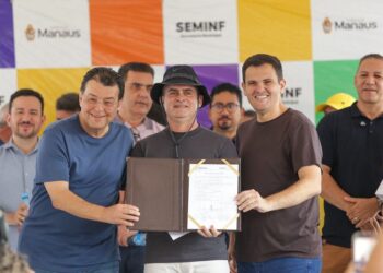 Prefeito David Almeida amplia maior programa de asfaltamento de Manaus e inicia 141 novas ruas na zona Norte, com apoio de emendas federais