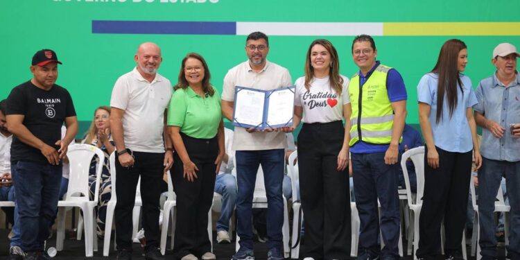 Governador Wilson Lima firma convênio para urbanização da Lagoa Azul, em Parintins
