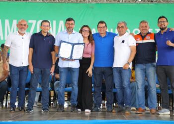 Governador Wilson Lima assina ordem de serviço para construção do Conjunto Amazonas Ecolar, em Iranduba