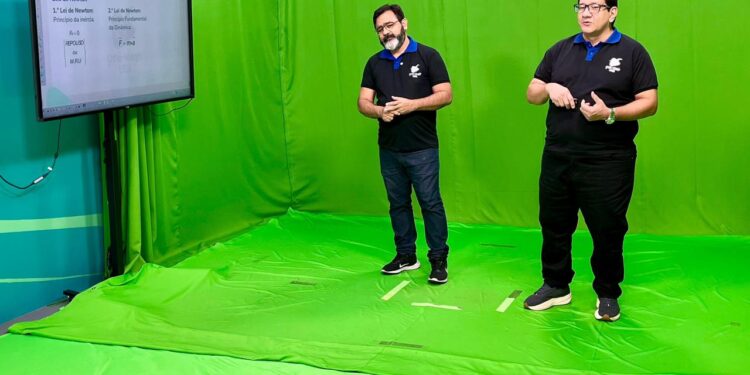 Pré-Vest UEA inicia aulas no dia 9 de março