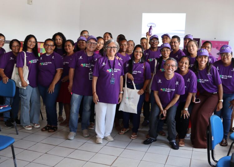 ALFA-EJA Brasil impacta o ensino de EJA no Norte e Nordeste, com formação presencial para gestores, educadores e movimentos sociais