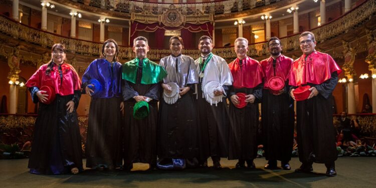 André Zogahib e Katia Couceiro são empossados nos cargos de reitor e vice-reitora da UEA