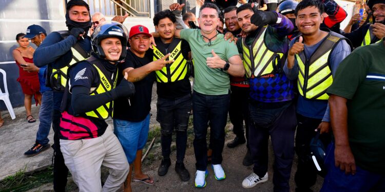 David Almeida reúne mais de 700 pessoas em Manacapuru e amplia presença no interior do Amazonas